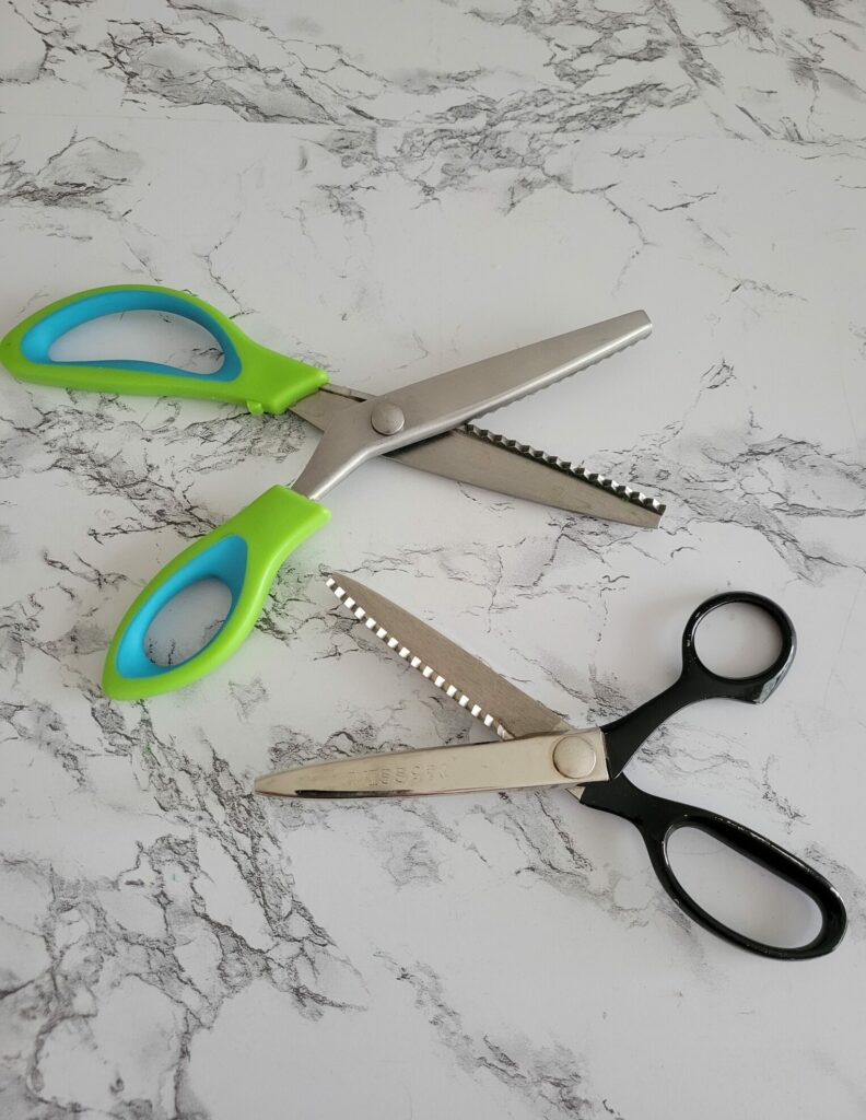 pinking shears