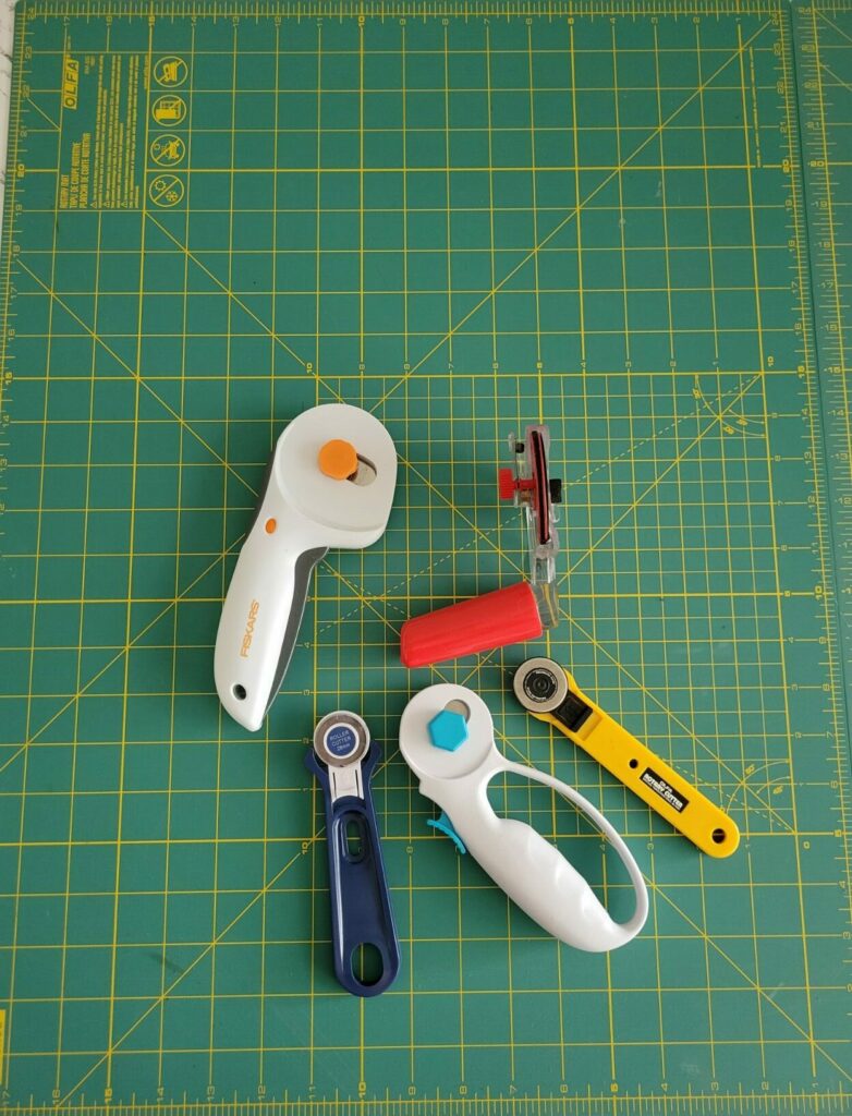 Cutting Sewing Tools_ Rotary Mat and Cutting Mat