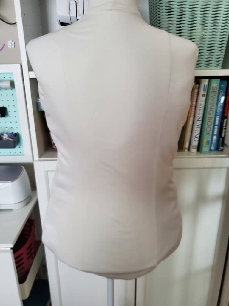 back view of the diy dress form