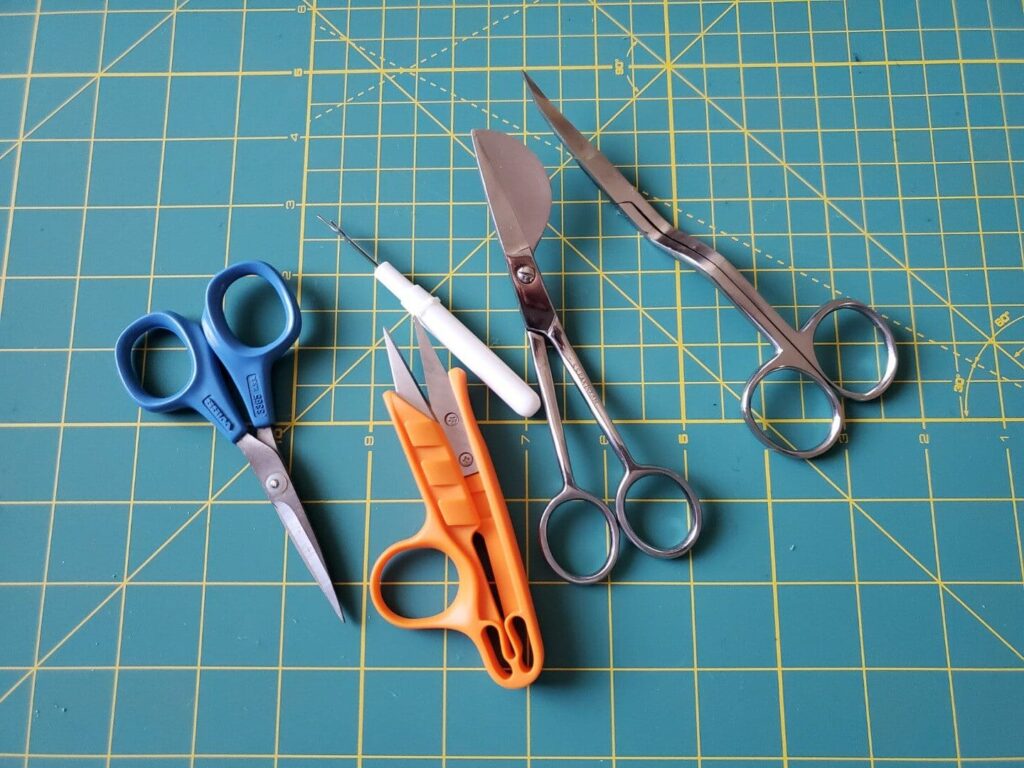 best embroidery scissors for cutting jump stitches