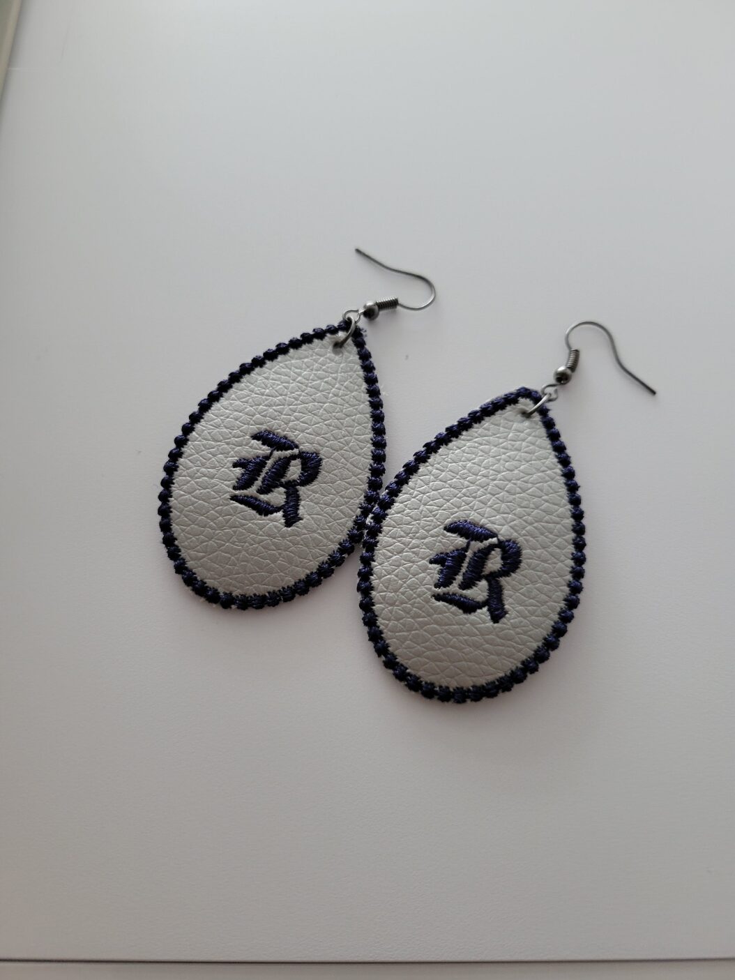 embroidered faux leather earrings DIY