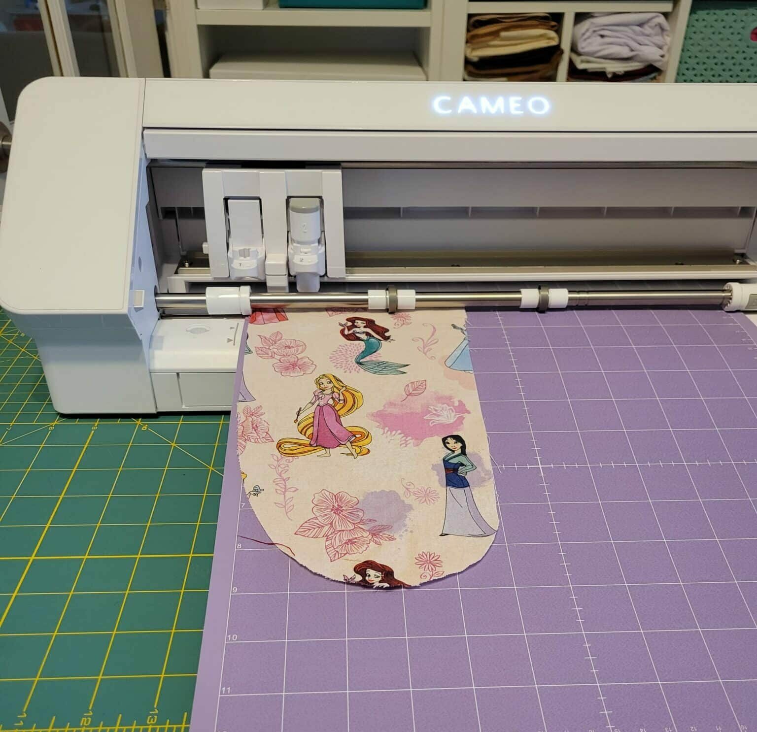 cutting embroidery design applique fabric with the silhouette cameo 4