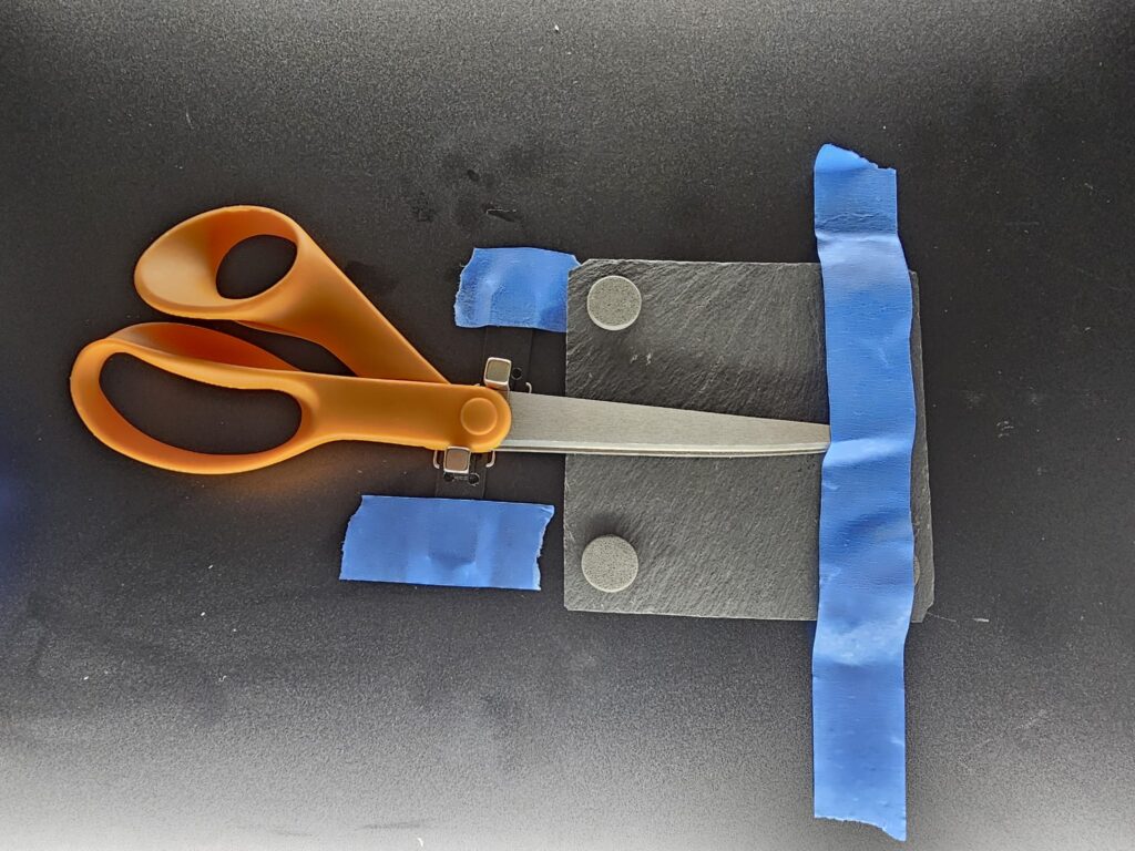 how i set my scissors to stay stable